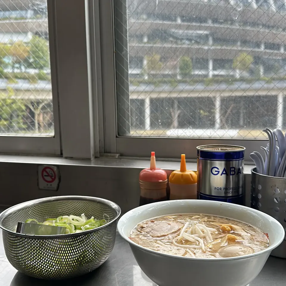 ラーメン|Hajime Sakaiさん