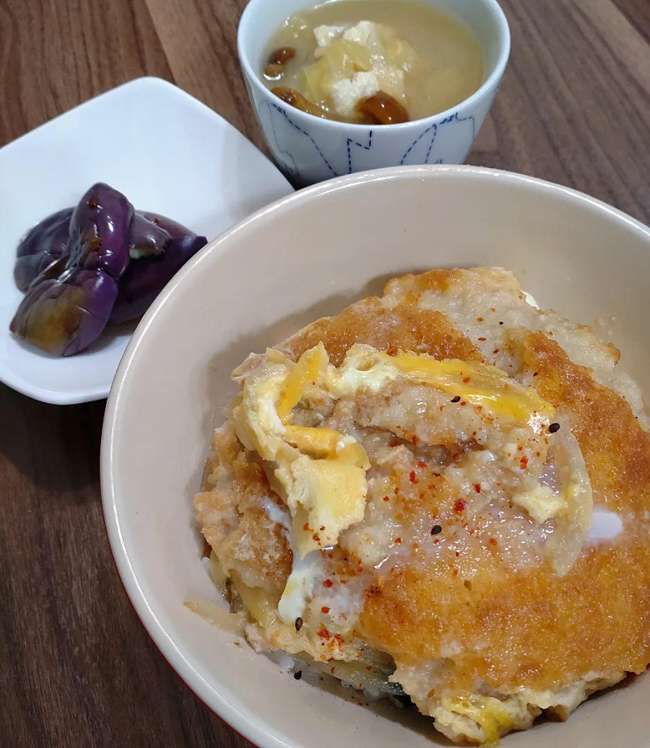 コロッケの卵とじ丼|ゆりちさん