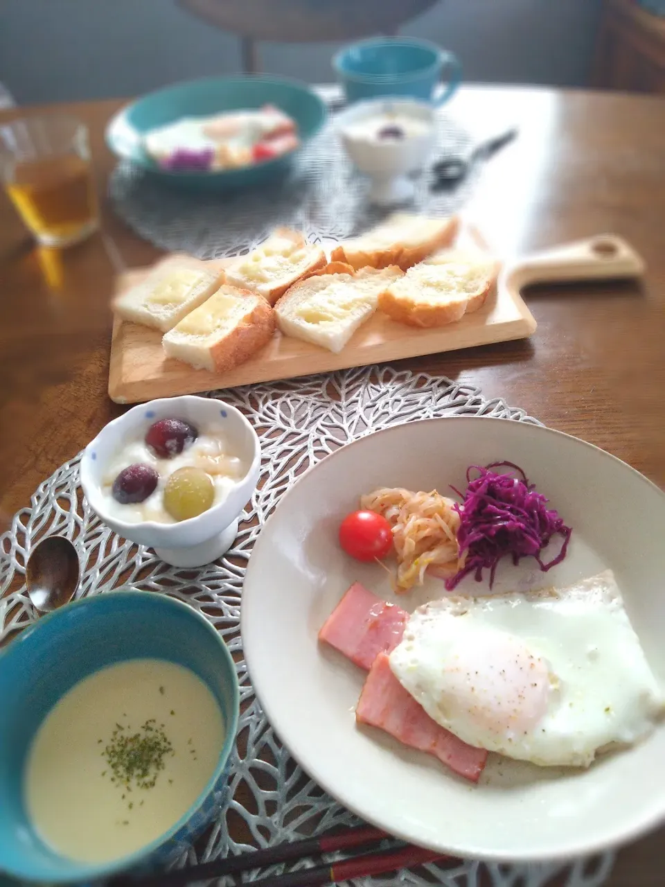 朝ごはん🌅！|まめころさん