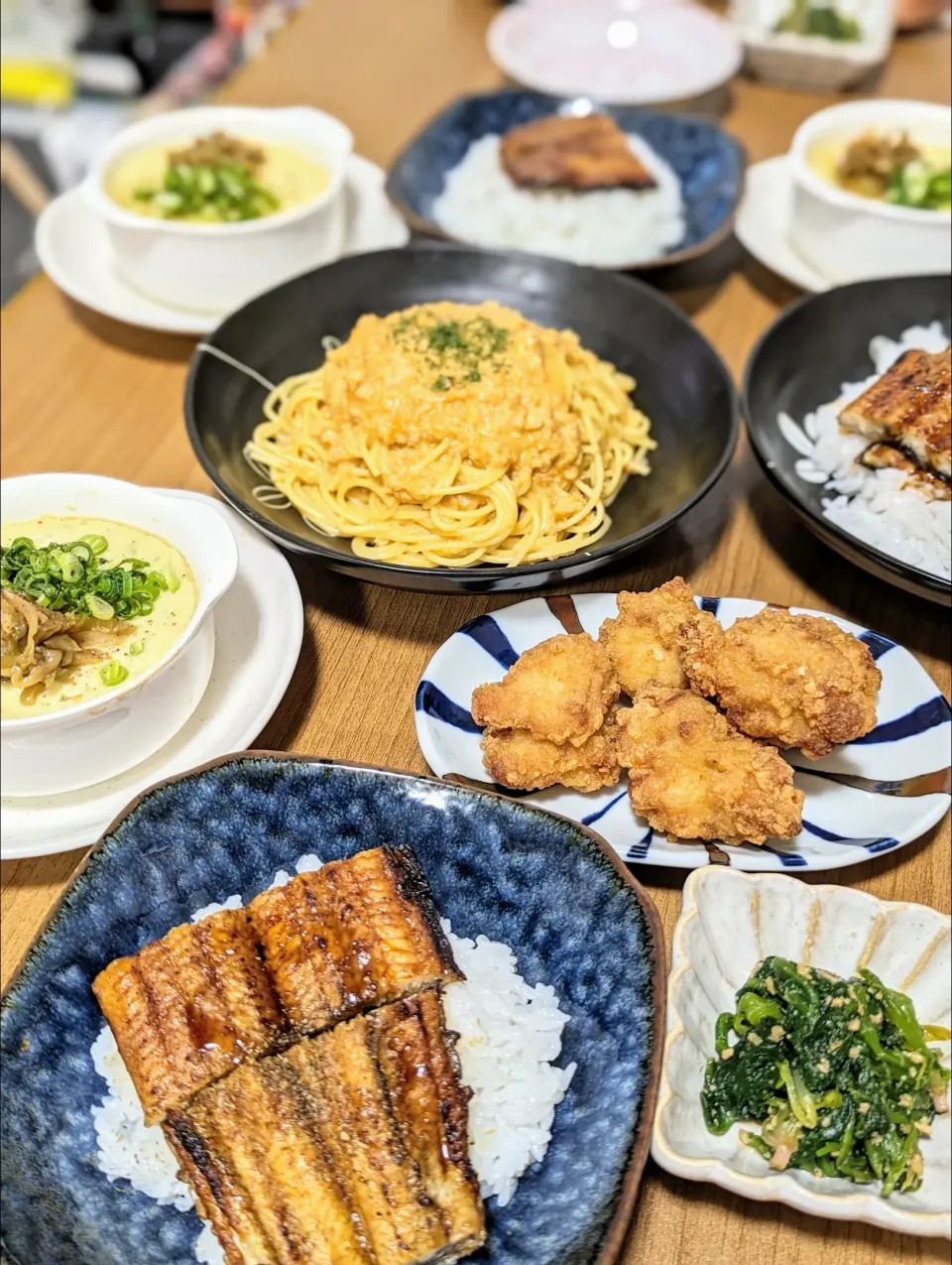 うな丼　中華風茶碗蒸し　ほうれん草の胡麻和え　から揚げ　カニトマトクリームパスタ|としちゃんさん