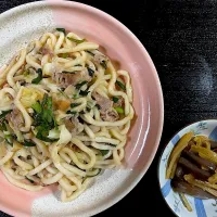 Snapdishの料理写真:焼きうどん　きんぴらセロリ|チャコぴーさん