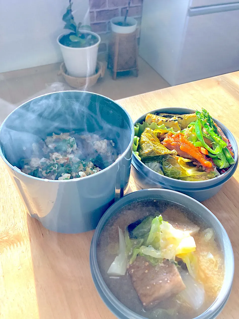 湯気で見えにくい旦那さんお弁当(o尸''▽'')o尸゛ﾌﾚｰﾌﾚｰ|さくたえさん