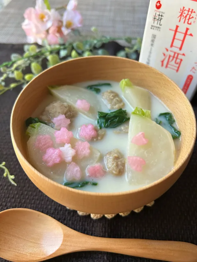 Snapdishの料理・レシピ写真:【マルコメさん🌸春の糀甘酒コンテスト】糀甘酒 de 蕪の春曇りスープ｜春のやさしい甘酒ごはん