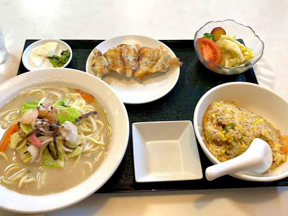 ちゃんぽん定食 中華料理【まるみ】|🐈⸒⸒⸒⸒つるのダンス🐈🐾さん