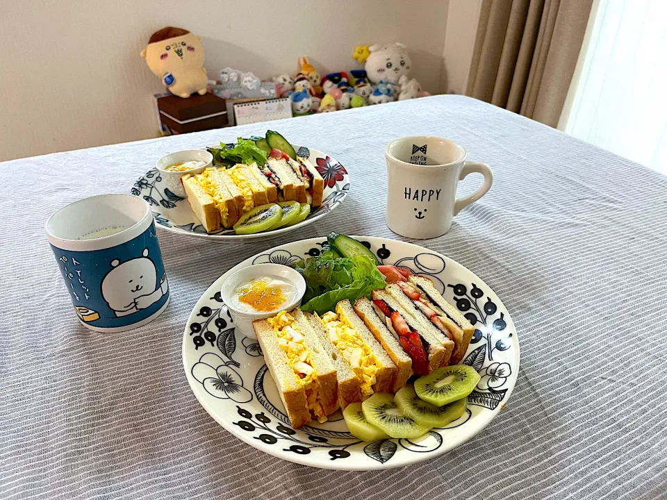 たまごサンドとチョコバナナ苺サンド|ゆかりさん