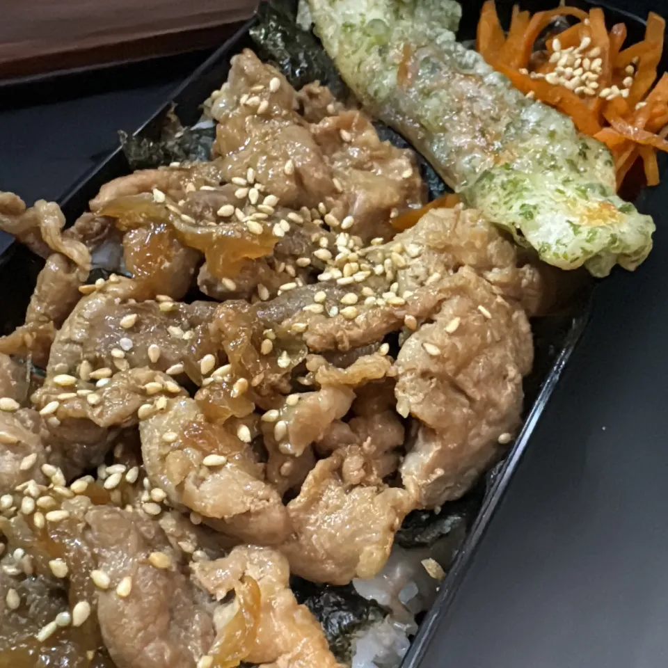 【簡単弁当！】元気がない日に食べたい！1度食べたらやめられない！のり焼肉弁当！|テリチョモさん