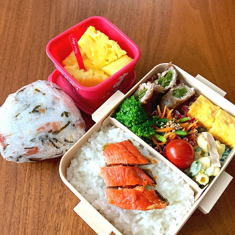 Snapdishの料理写真:4月11日お弁当＆朝練おにぎり|Meimamaさん