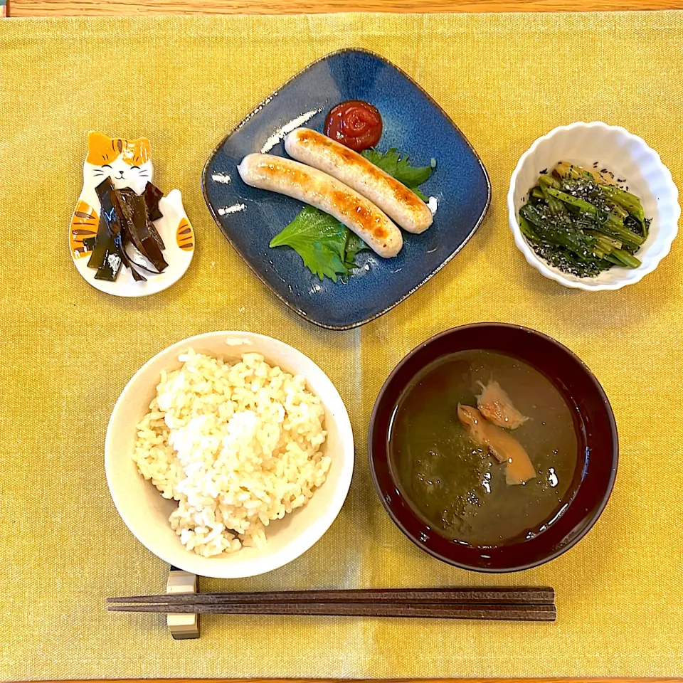 Snapdishの料理写真:お魚のソーセージ・"シーセージ"で朝ごはん|Atelier Sekiさん