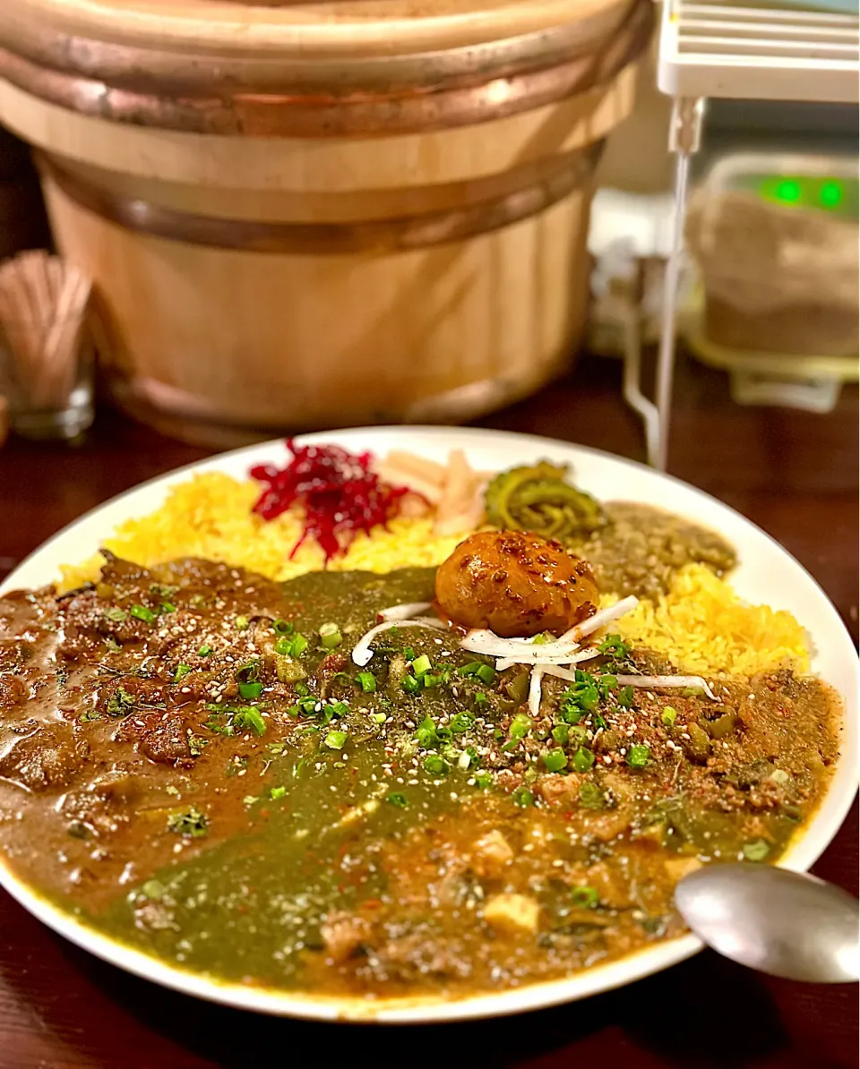 3種あいがけカレー小盛🍛|にゃあ（芸名）さん