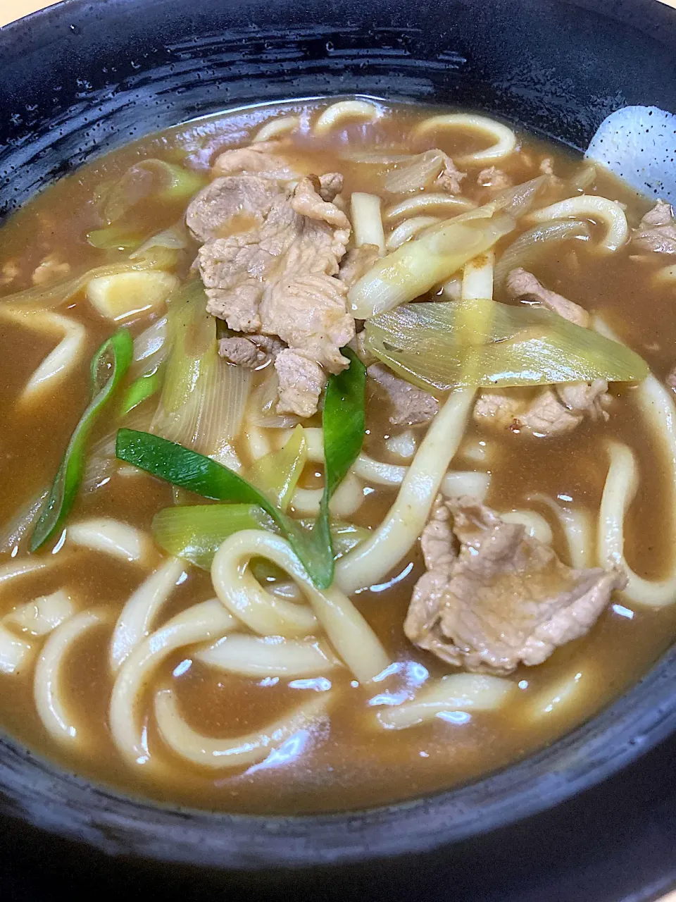 在宅勤務中の男飯(カレーうどん)|おおもりの星さん