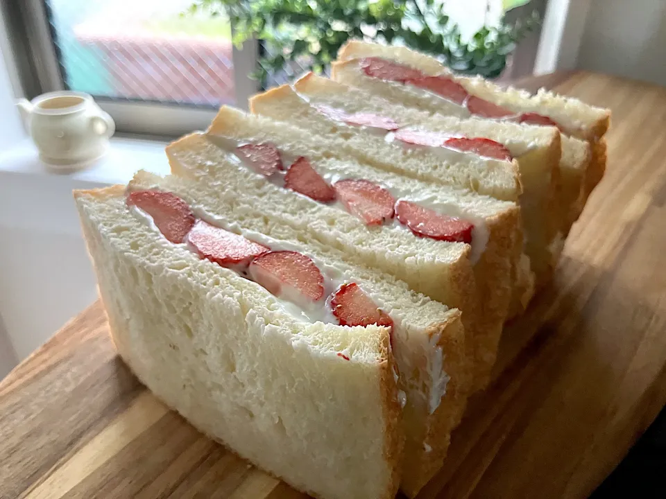 ＊水切りヨーグルトの苺サンド🍓＊|＊抹茶＊さん