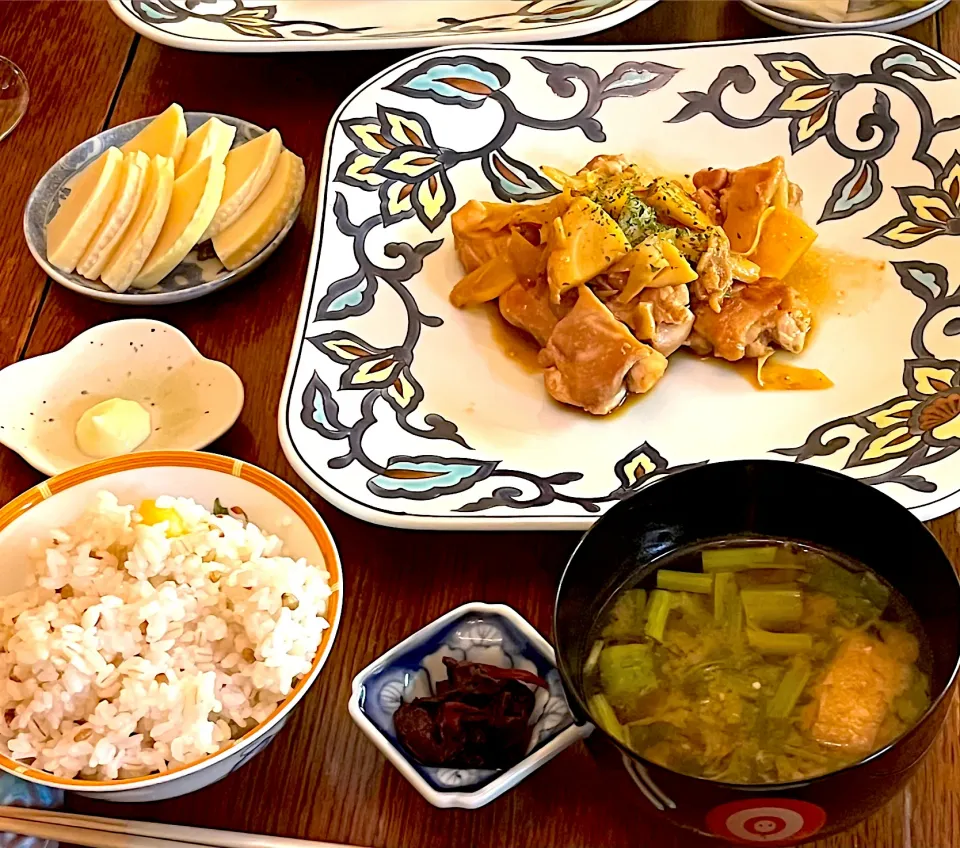 晩ごはん♯チキンとたけのこの炒め煮♯たけのこののお刺身|小松菜さん