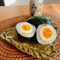 Snapdishの料理写真:ふりかけ感覚❤️粒味噌でおにぎり🍙|あっちゃんさん