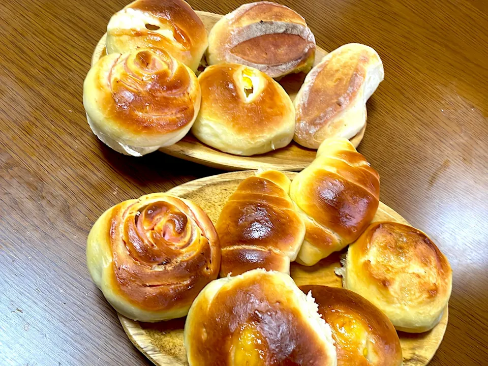 一つの生地から色々パン🥐🥖🥪|mymさん