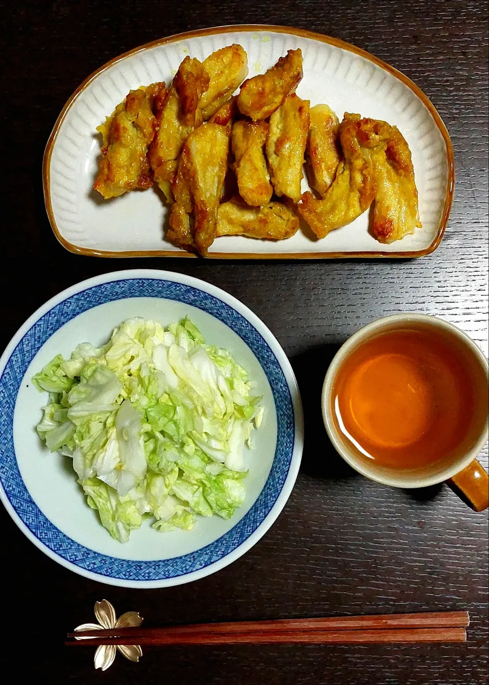 Snapdishの料理写真:ヤゲン軟骨のスパイス焼き
うま塩春キャベツ|きつねさん