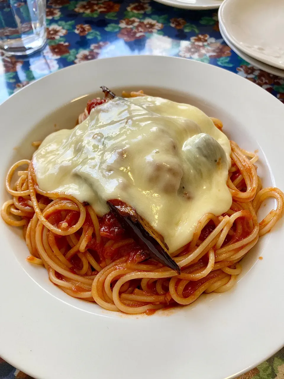 Snapdishの料理写真:とろけるチーズとナスのトマトソース🧀🍆🍅|Kojiさん