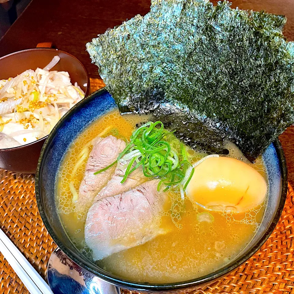 塩糀パウダーでチャーシューONラーメン🍜|まぁちゃんさん