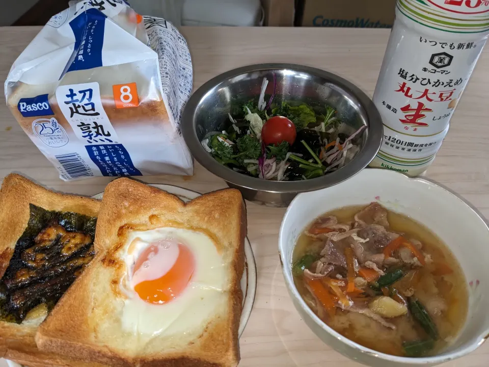 2024/04/14の食事メニュー
スープ感覚で豚汁&目玉焼きトーストセット
・目玉焼きトースト具材等（超熟国産小麦食パン＋鶏卵＋明太マヨネーズ＋OliveOIL）
・スープ感覚で豚汁具材等（新潟県産豚こま肉＋人参＋いんげん＋日本酒＋塩＋フリーズドライ出汁入り粒味噌󠄀＋水）
・サラダ（三陸産ワカメ＋セブンのシャキシャ|Tarou  Masayukiさん