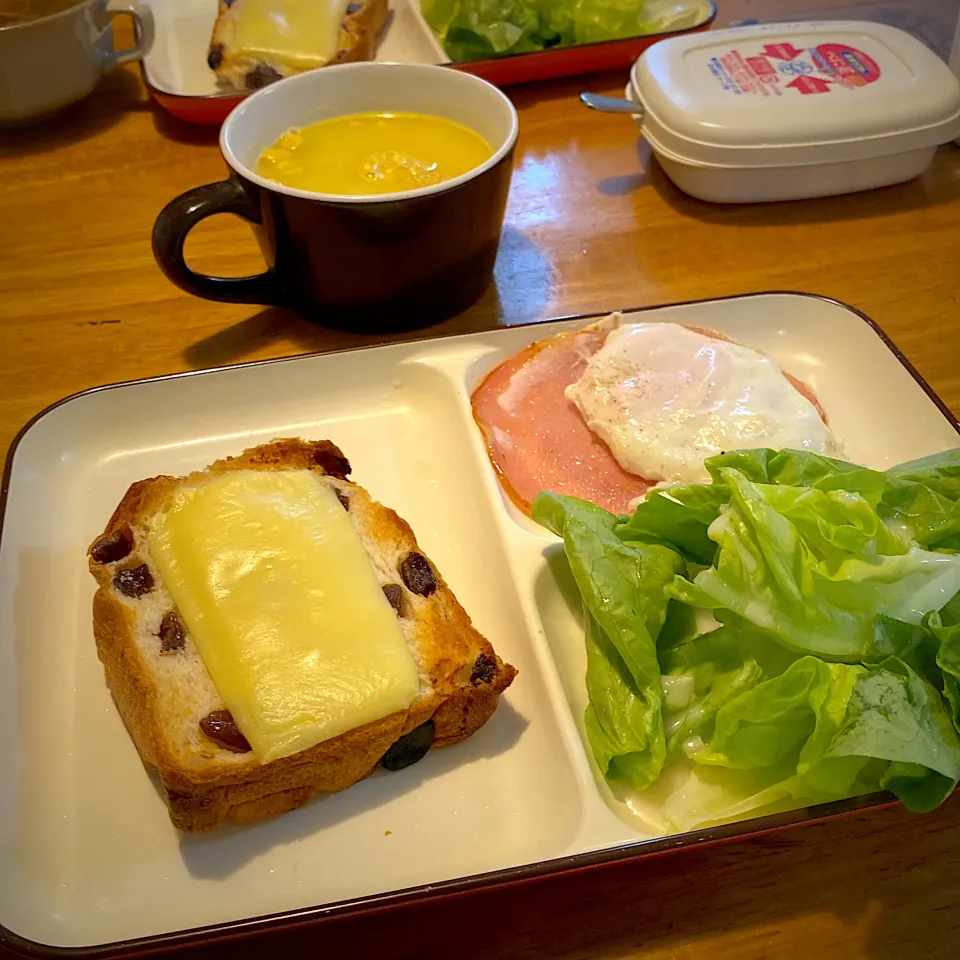 ブランチに🍞✨|もえさん