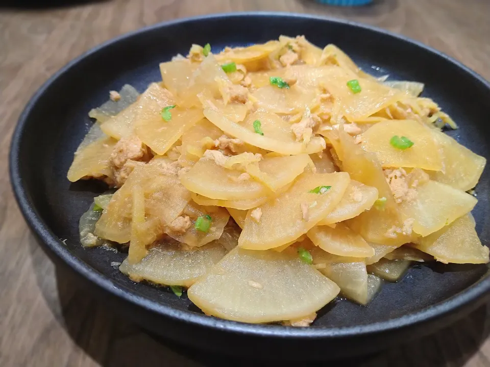 大根とツナのそぼろ煮|古尾谷りかこさん