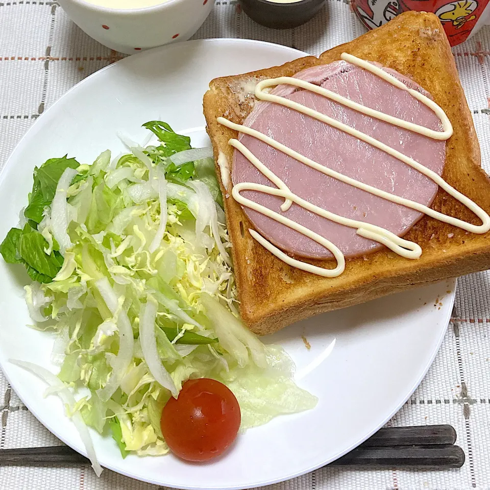 Snapdishの料理写真:厚切りトースト|akkoさん