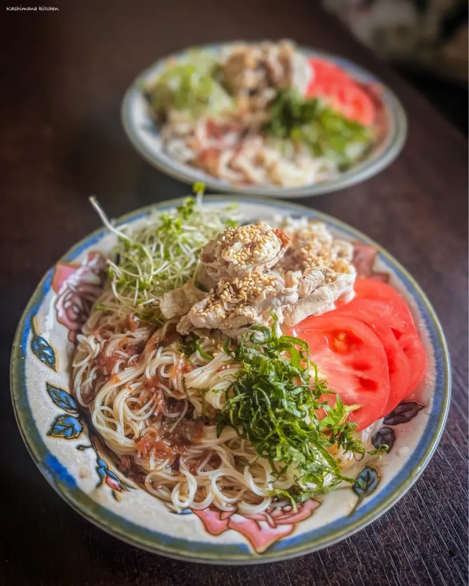 Snapdishの料理写真:梅肉つゆの素麺|Kashimanakitchenさん