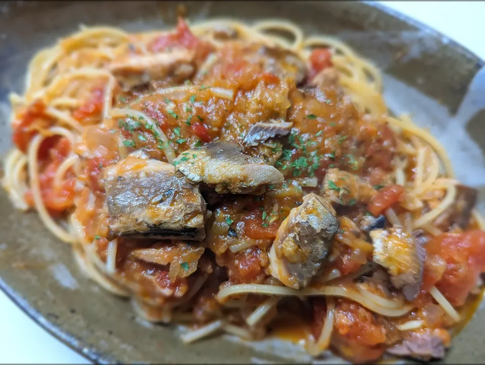 イワシ缶のトマトソースパスタ|chiaraさん