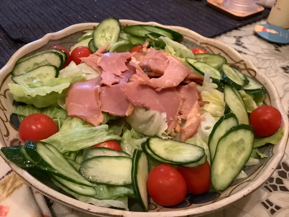 ローストポークのサラダ🥗😋|アライさんさん