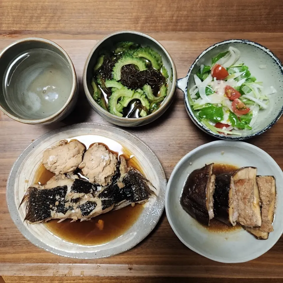 20240415
鰈の煮付け
肉詰め？椎茸
ゴーヤともずくの酢の物
新玉ねぎと三つ葉のサラダ|noccoさん