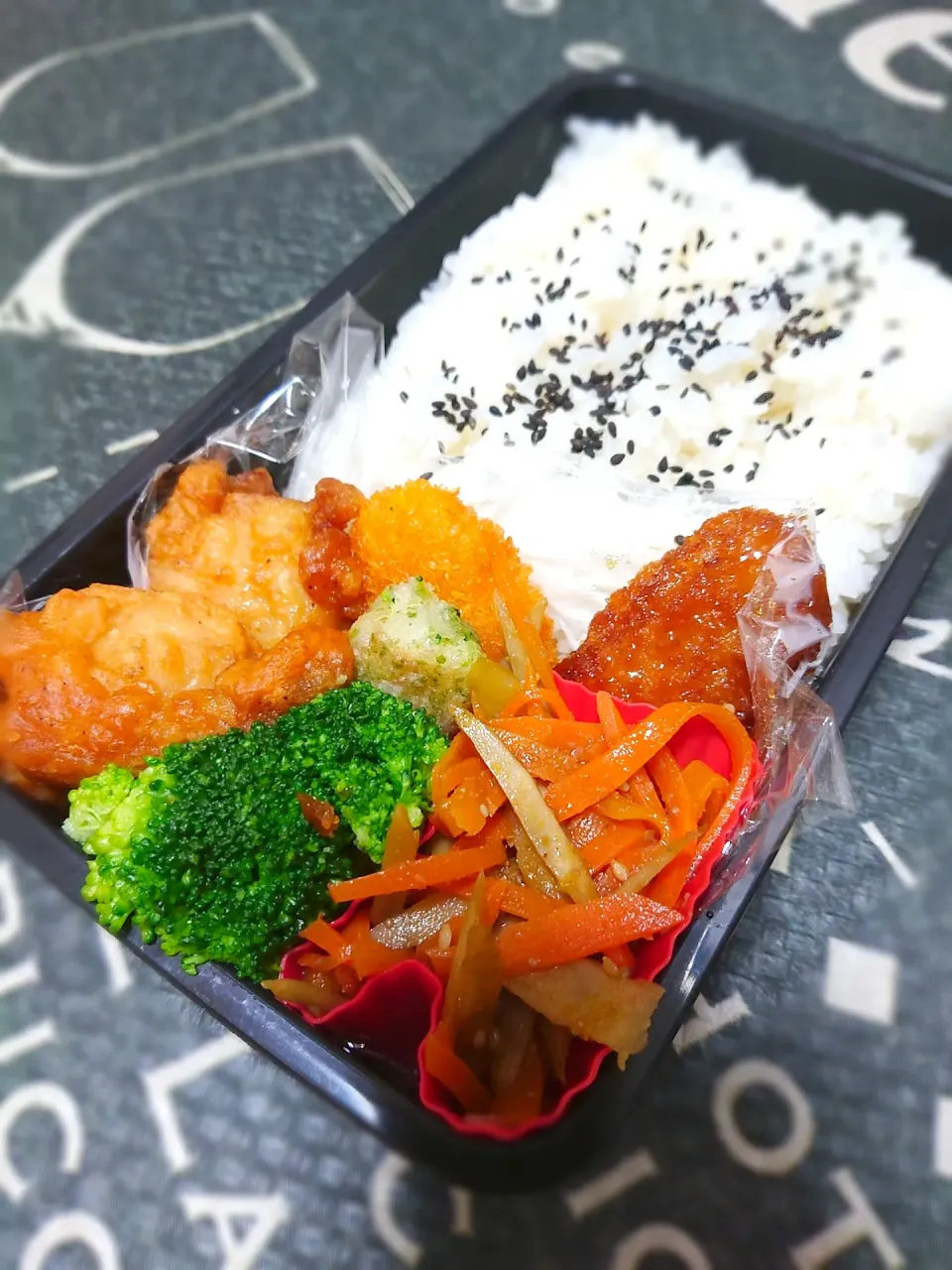 旦那お弁当😋🍴🍱🎶|まなみさん