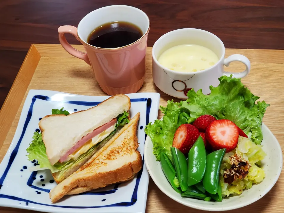 今日の朝ごはん|こまちさん