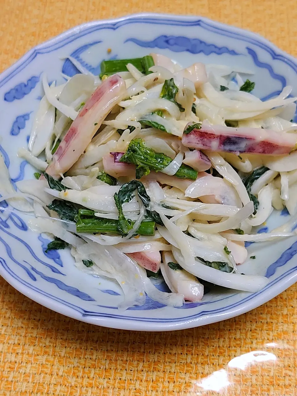 新玉ねぎとフラワーケールのマヨ酢味噌サラダ|オーリーさん