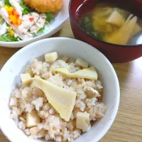 Snapdishの料理写真:たけのこご飯(2024.4.16)|eriviviさん