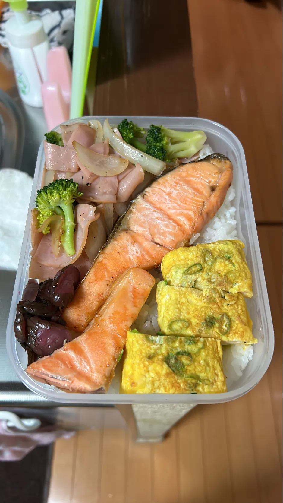 スーパーの鮭はちっちゃいね弁当|まるよしさん