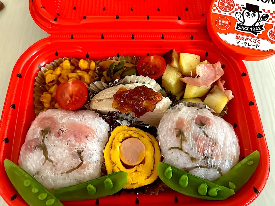 Snapdishの料理写真:おこわ風桜ごはんでお花見弁当|こずりんさん