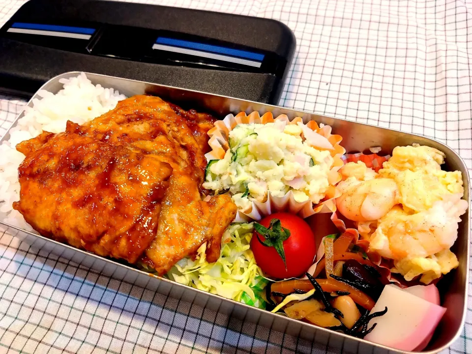 Snapdishの料理写真:ポークケチャップ弁当　175|キャンディさん