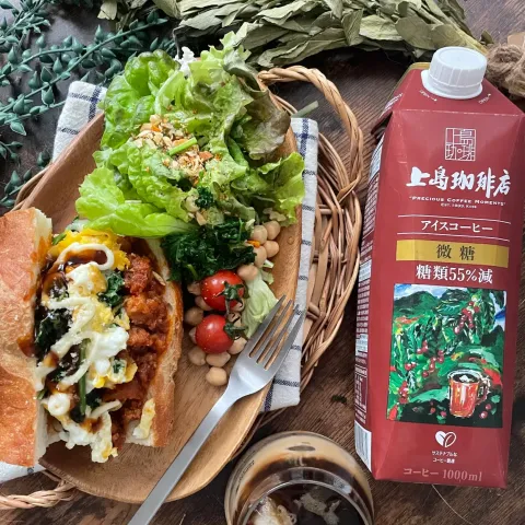 「上島珈琲店 アイスコーヒー 微糖 1000ml」を使ってみたSnapdishの料理・レシピ写真:バゲットサンドでブランチ