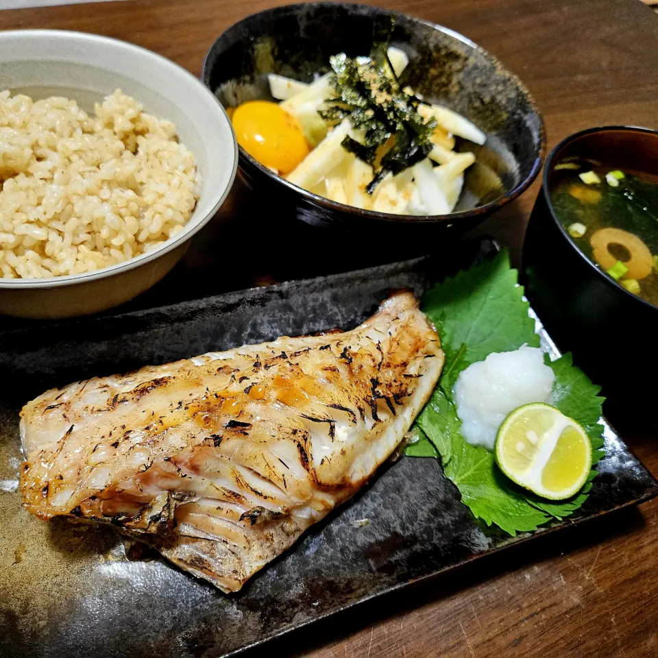 知らん魚の焼いたやつ|にきじろうさん