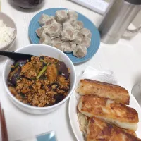 Snapdishの料理写真:春巻き＆麻婆茄子|おいもさん