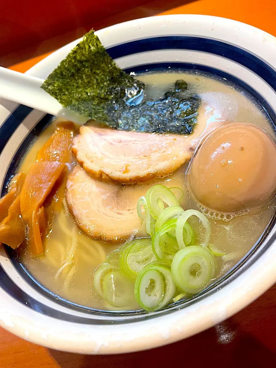 らぁ麺しお並盛り、味付玉子トッピング！|Tomyさん