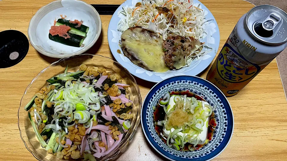 今日の晩御飯　ぶっ掛け蕎麦にハンバーグ|料理好きなじいさまさん