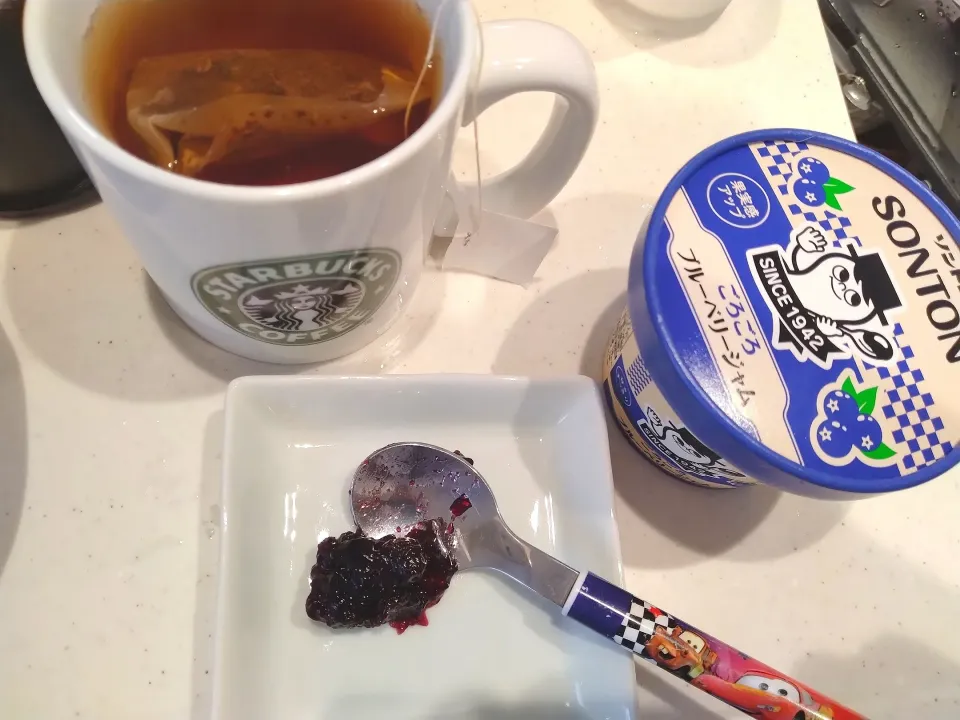 Snapdishの料理写真:当選✨したLINTONリントンでブルーベリーティー☕スナップディッシュさまありがとうございます😊|さゆさん