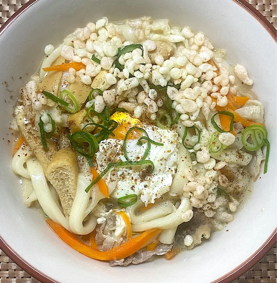 肉肉生姜うどん|すくらんぶるえっぐさん