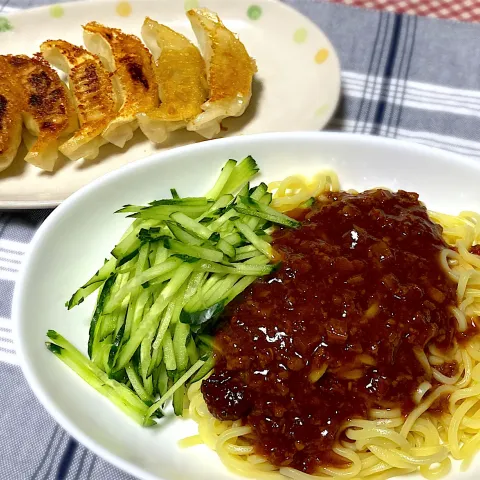 「李錦記 甜麺醤」を使ってみたSnapdishの料理・レシピ写真:炸醤麺・餃子