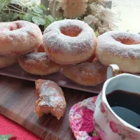 Snapdishの料理写真:ふわふわドーナツ🍩|MIDORIさん