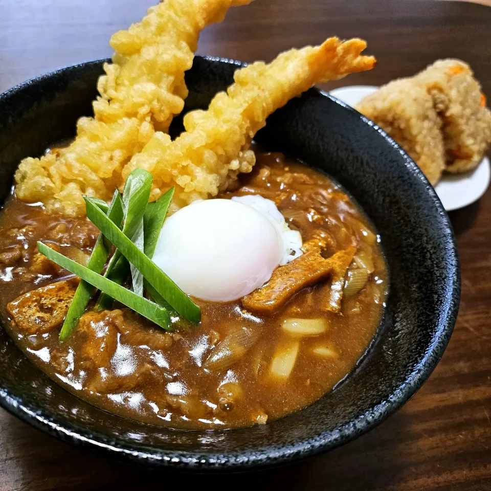 えび天カレーうどん|にきじろうさん