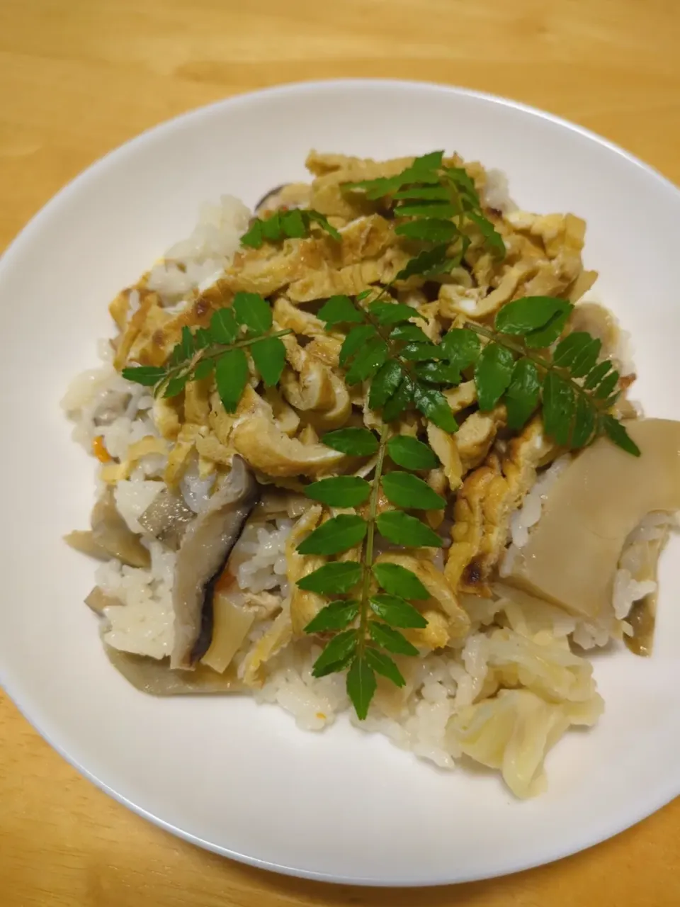 Snapdishの料理写真:#つぶ味噌
春の食材でちらし寿司|ちゃんあやさん