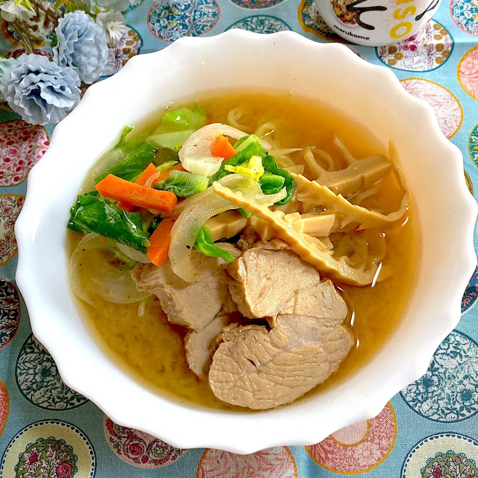 Snapdishの料理写真:春野菜のみそラーメン🍜|ringonamaさん