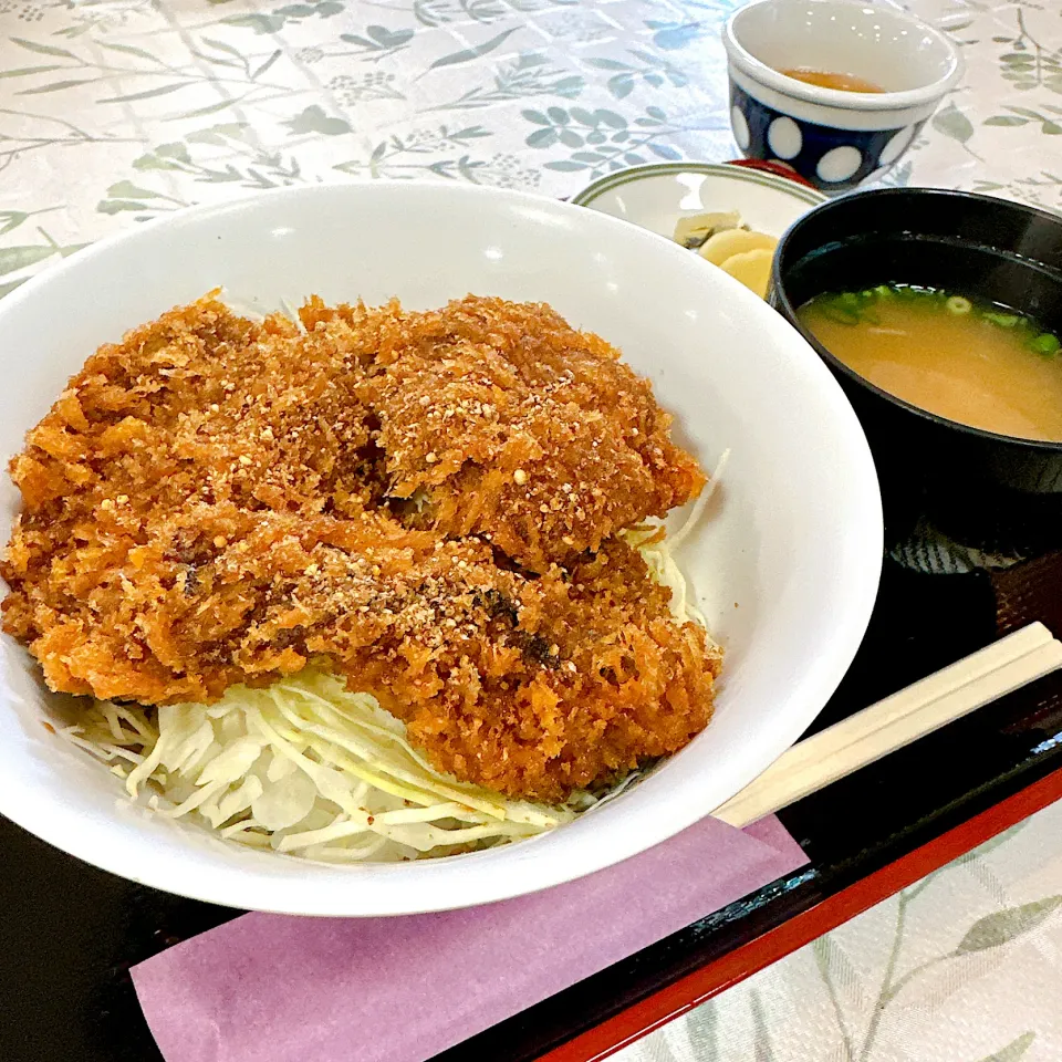 しいたけ丼　興雲閣|たまさん