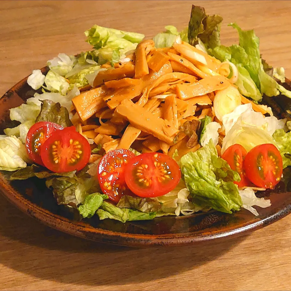 Snapdishの料理写真:モニター商品✨リーフミックスでおつまみサラダ🥗|あっきさん